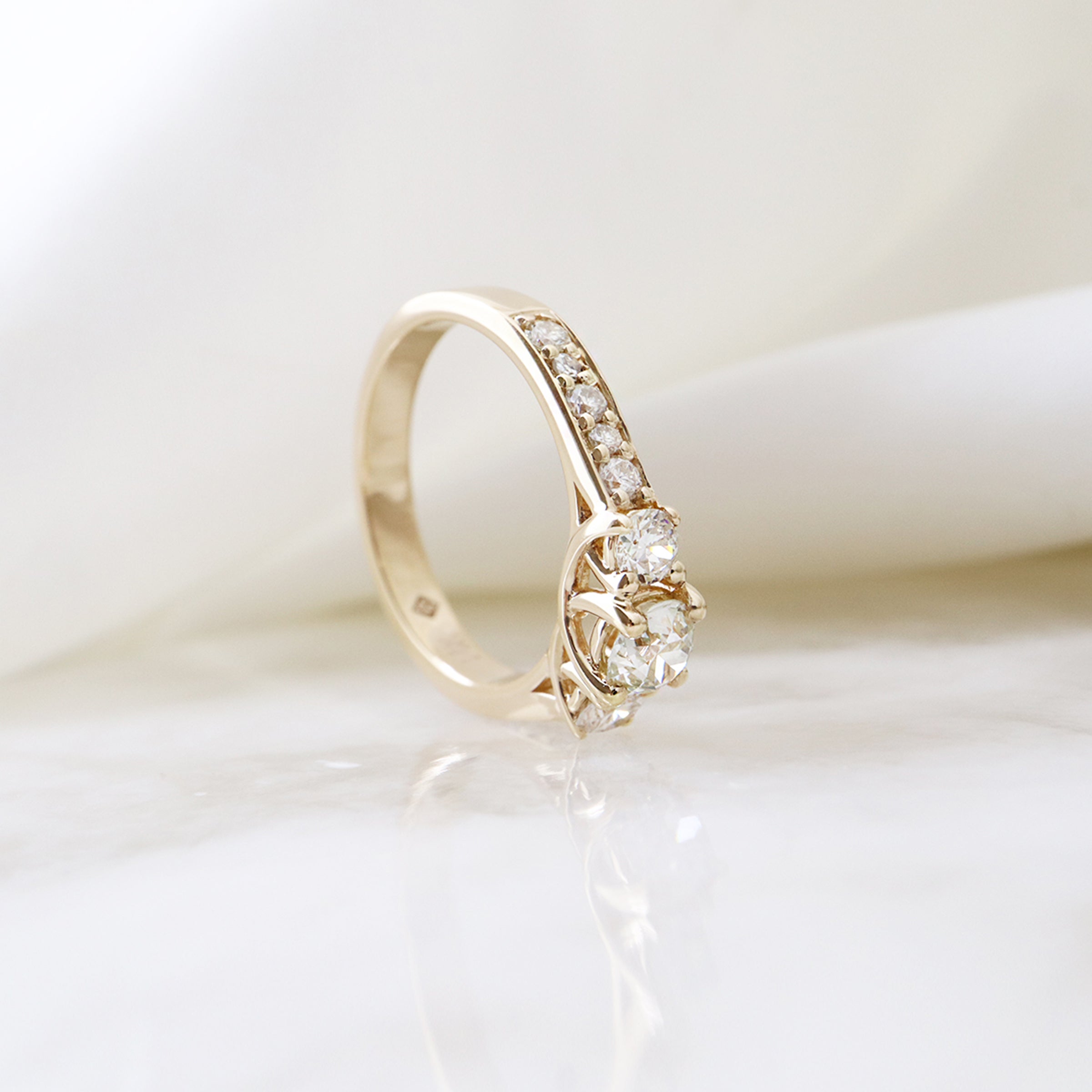 Three Diamond Lucida