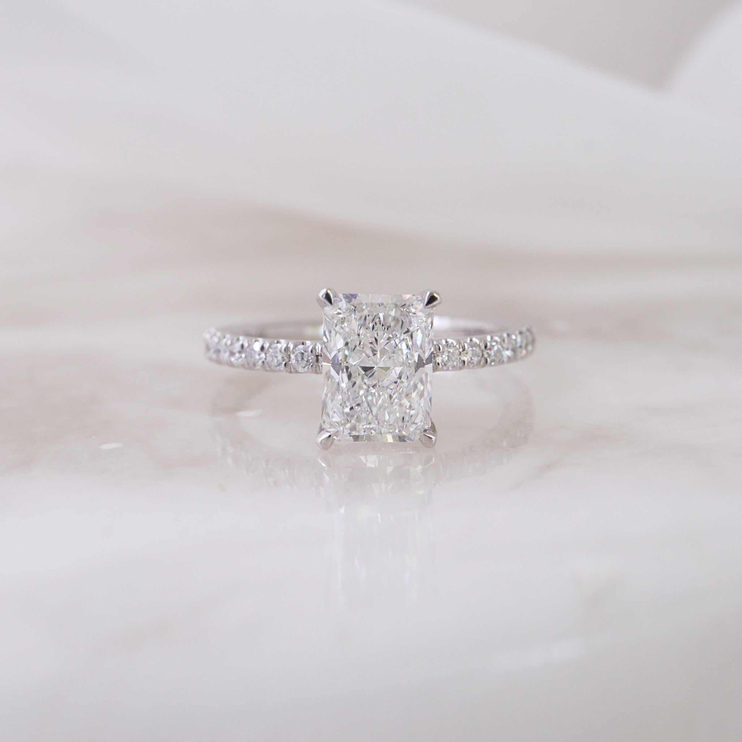 Diamond Classic Engagement Ring - LG 2.06ct (39381)