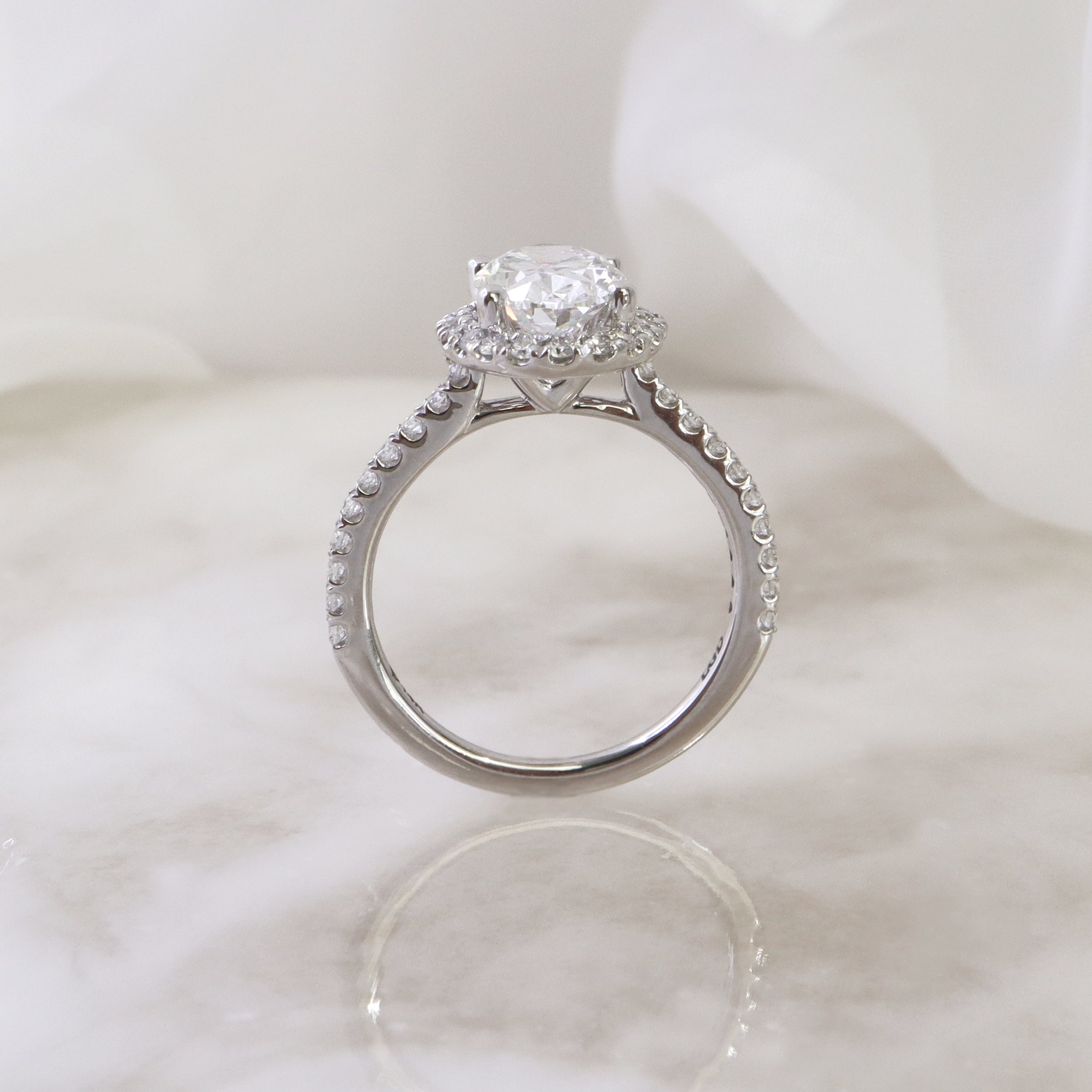 Diamond Oval Halo Engagement Ring - LG 2.52ct (39941)