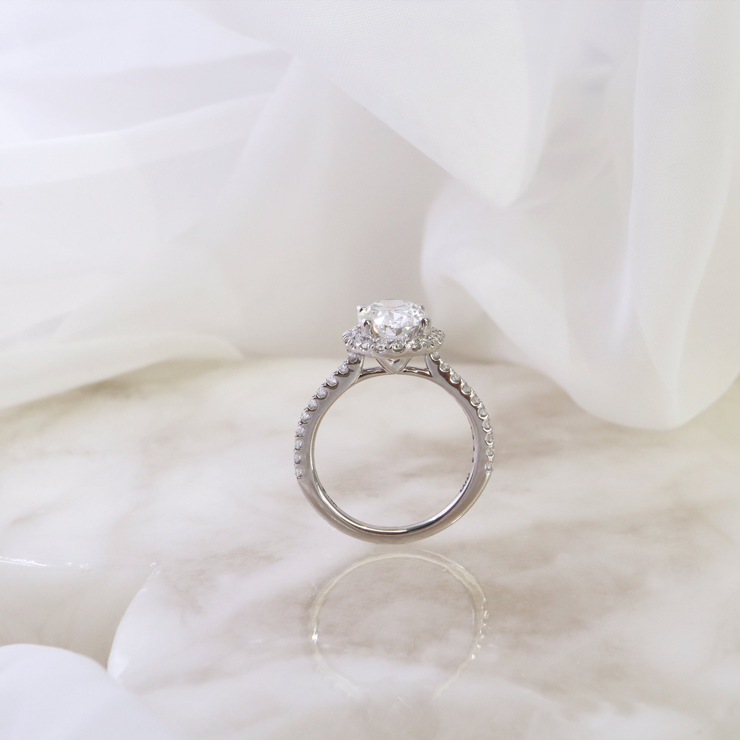 Diamond Oval Halo Engagement Ring - LG 2.52ct (39941)