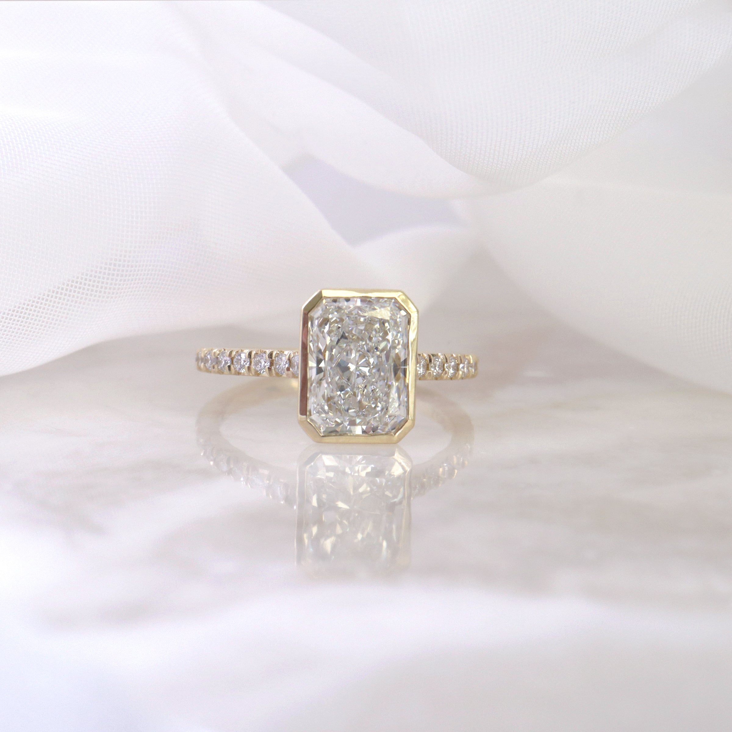 Diamond Classic Solitaire Engagement Ring - LG 2.32ct (39945)