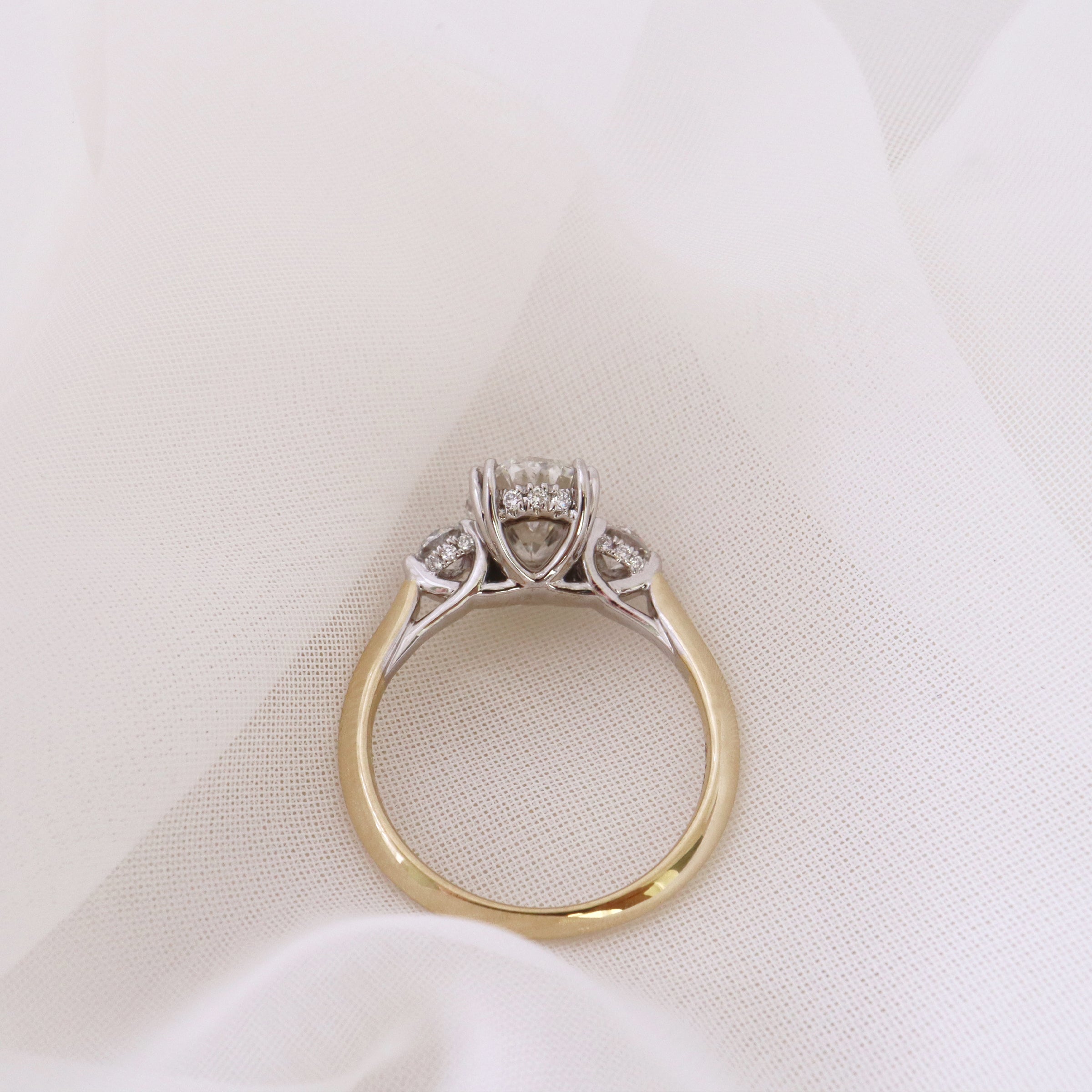 Diamond 3 Stone Oval Cut Engagement Ring - LG 2.47ct (39946)