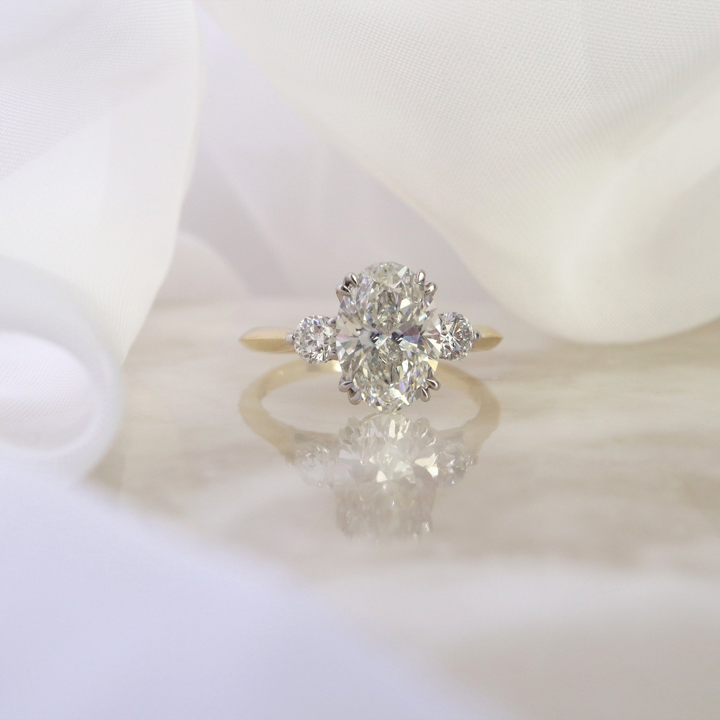 Diamond 3 Stone Oval Cut Engagement Ring - LG 2.47ct (39946)