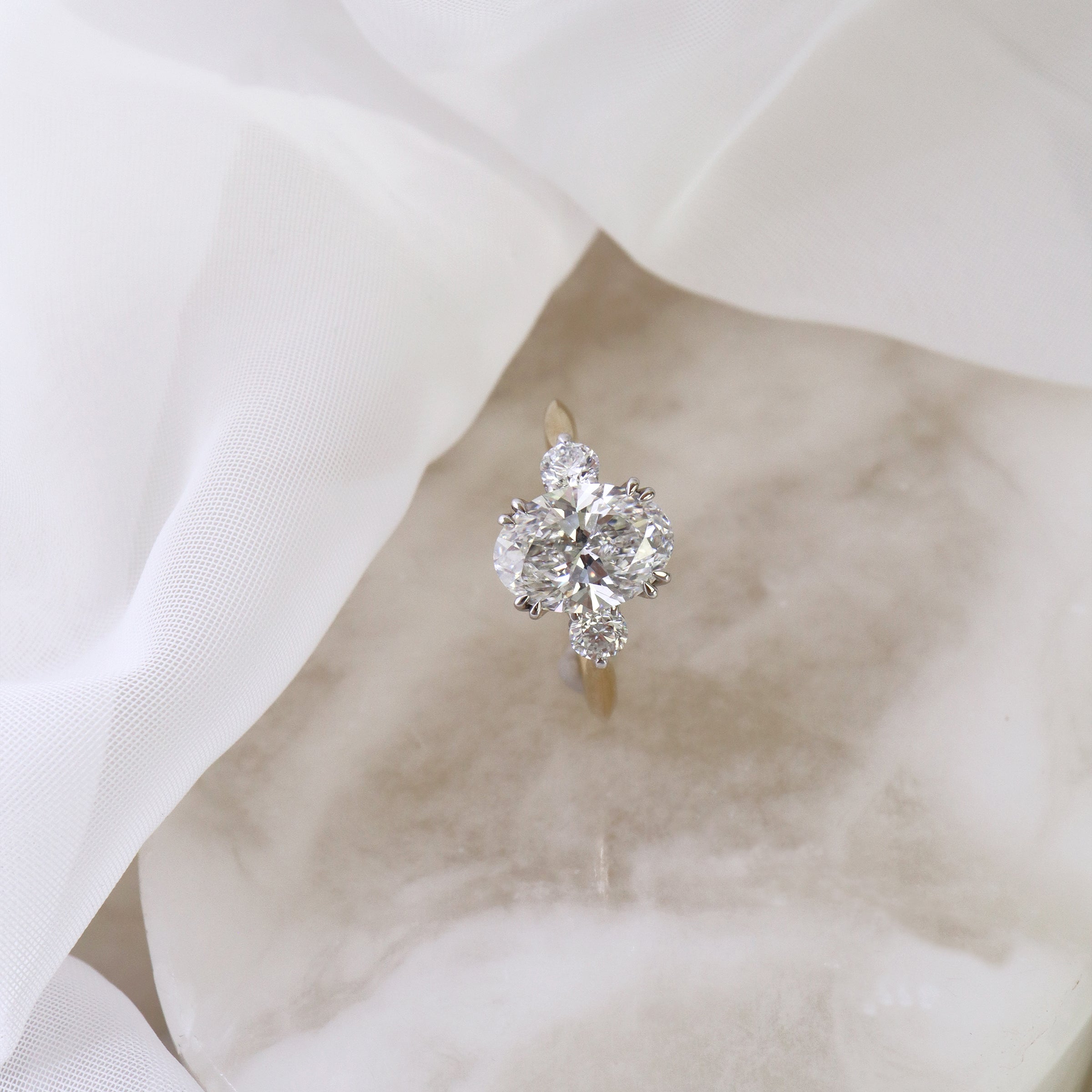Diamond 3 Stone Oval Cut Engagement Ring - LG 2.47ct (39946)
