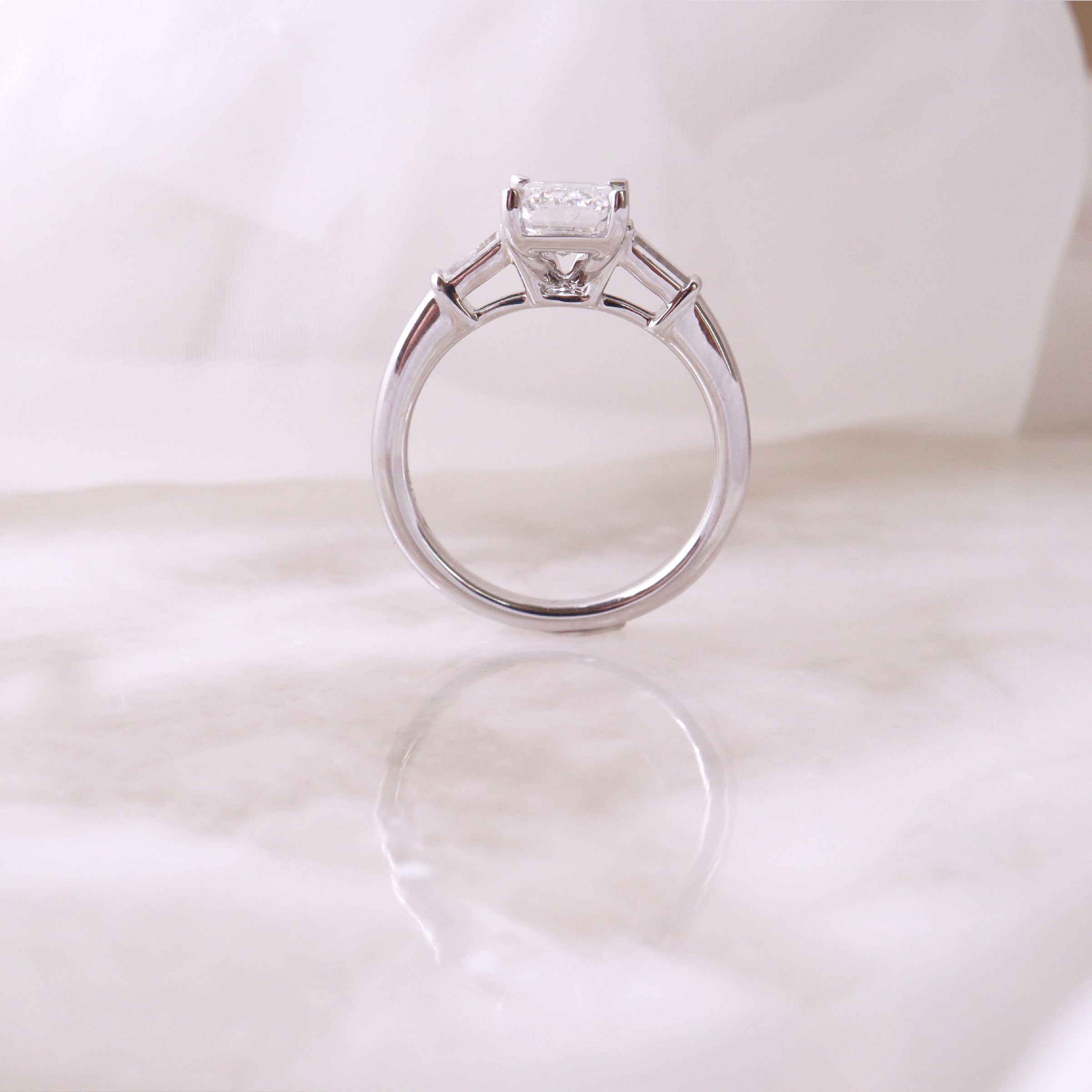 Diamond 3 Stone Engagement Ring - LG 2.47ct (40047)