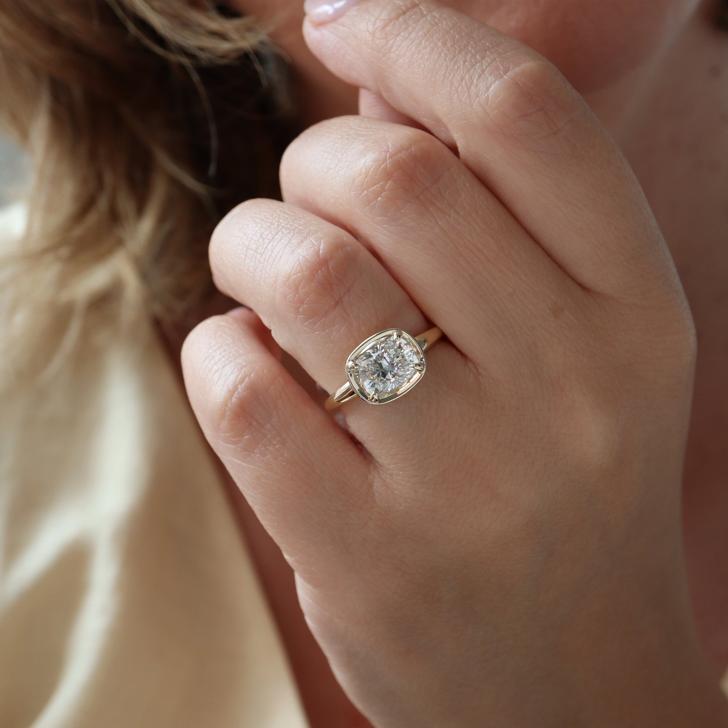 Diamond Solitaire East-West Engagement Ring - LG 2.01ct (40893)