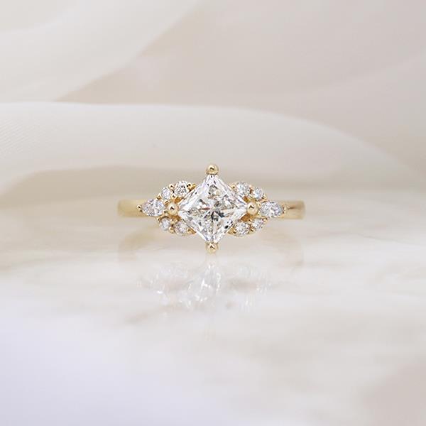 Canadian Diamond Princess Cut Centre Custom Engagement Ring 1.23ct (34001)
