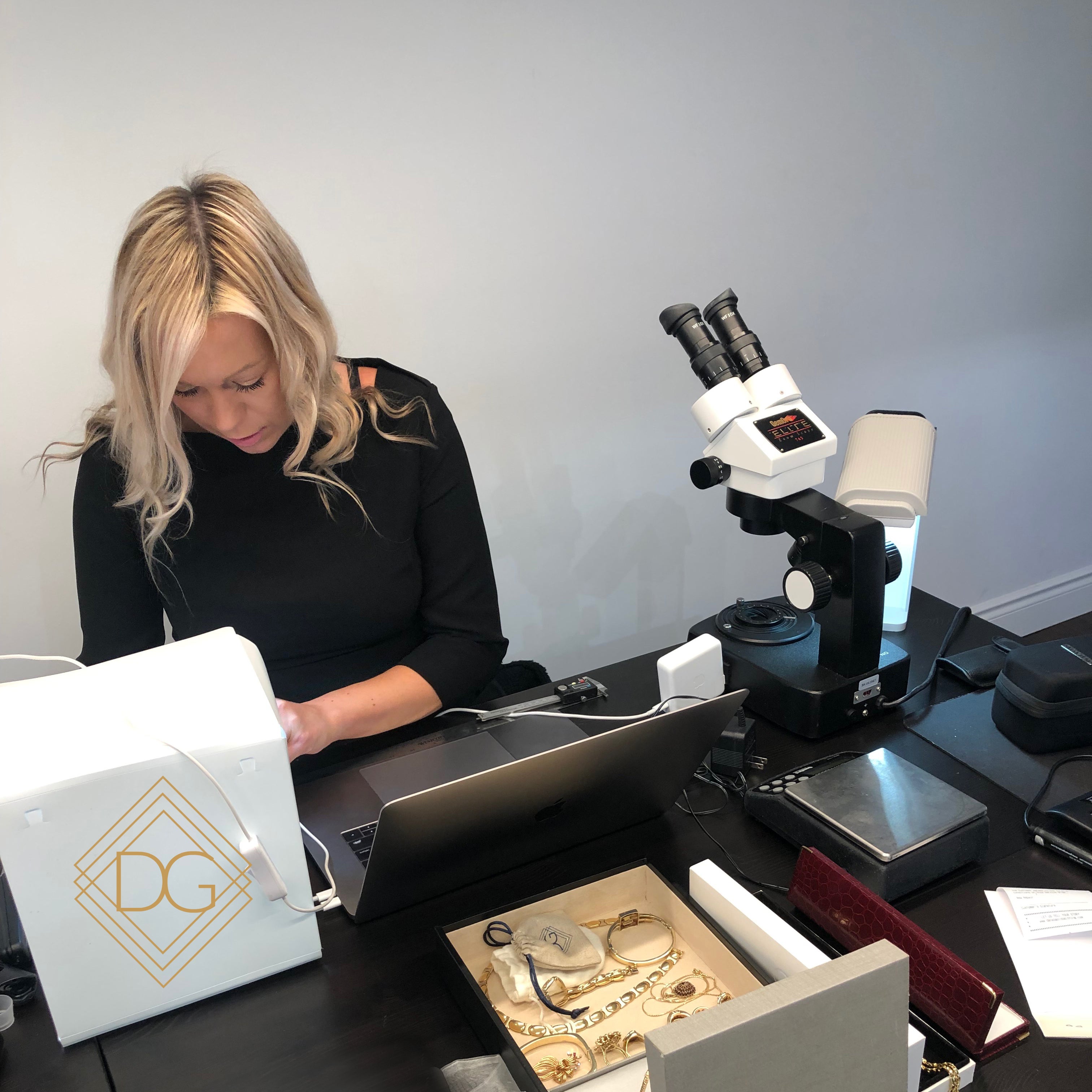 Our monthly jewellery appraisal clinics