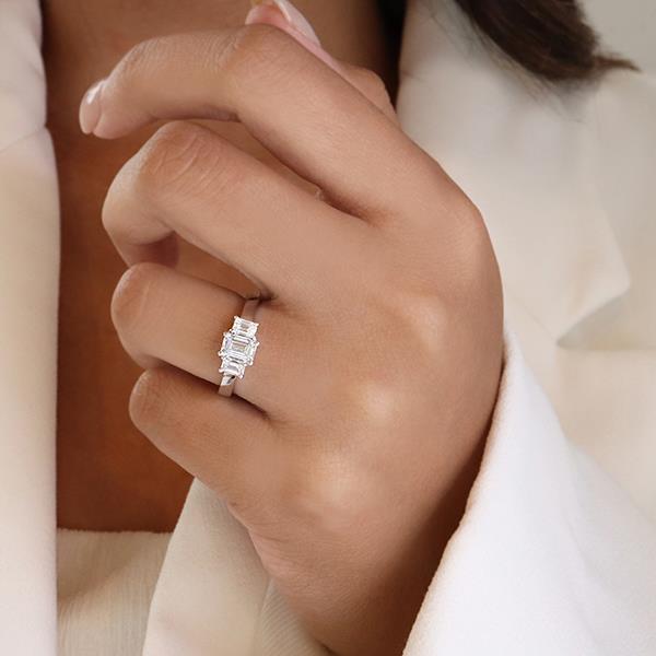 Canadian Maple Leaf 3 Stone Engagement Ring (37073)