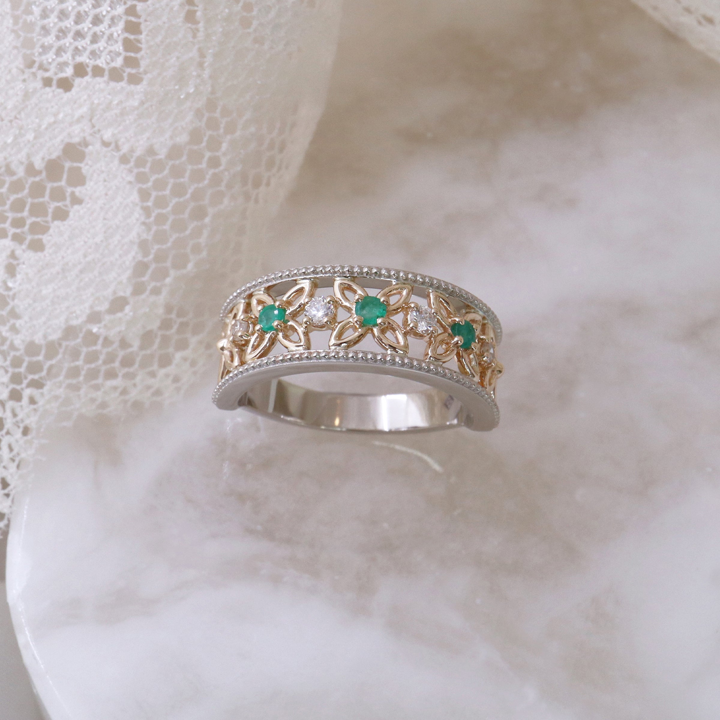 Delicate Flower Motif