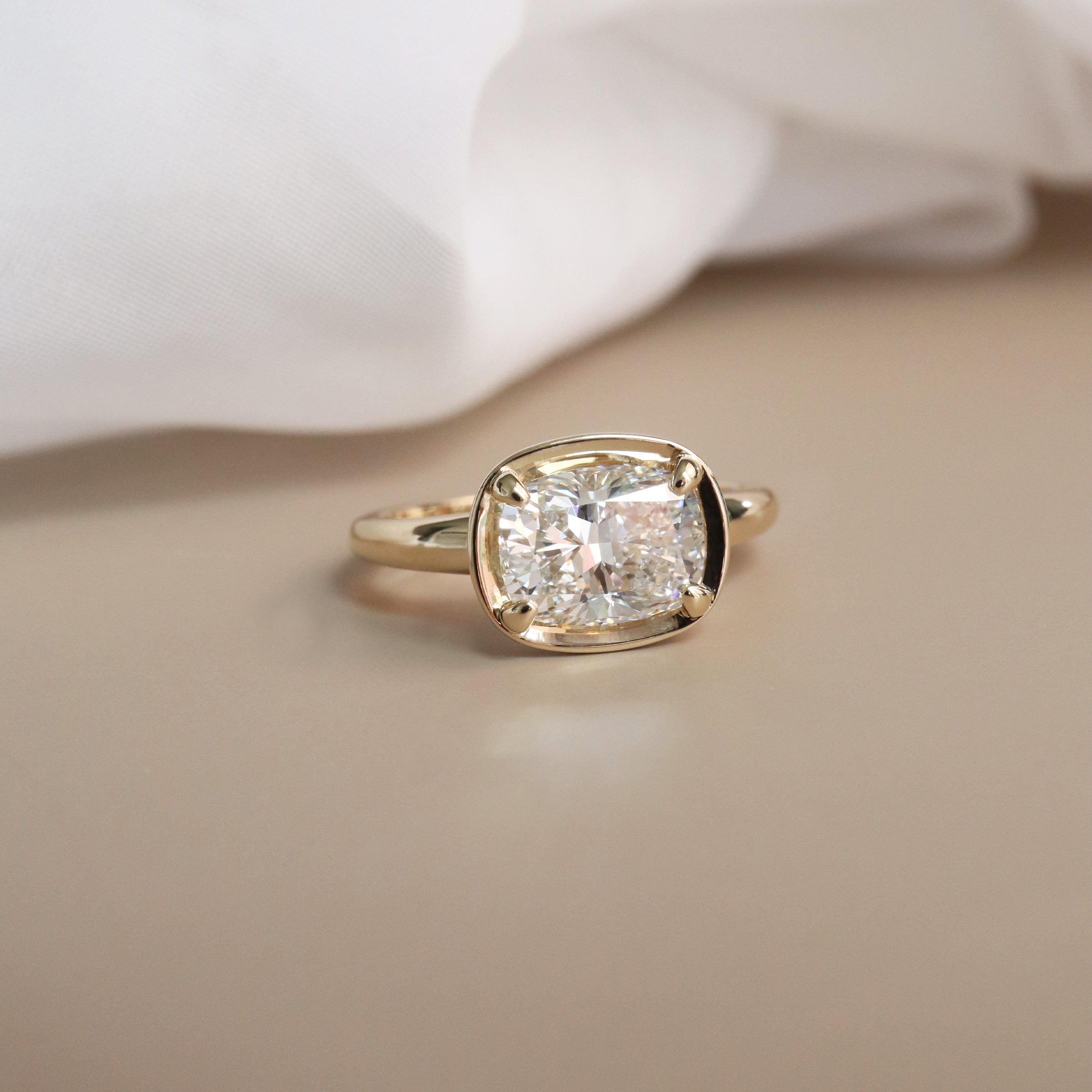 Diamond Solitaire East-West Engagement Ring - LG 2.01ct (40893)