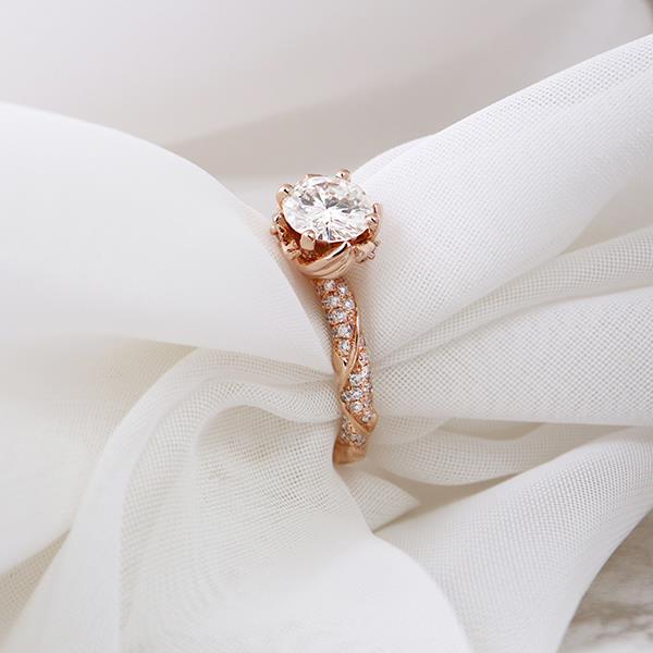 Genuine Moissanite And Diamond Ring (34531)