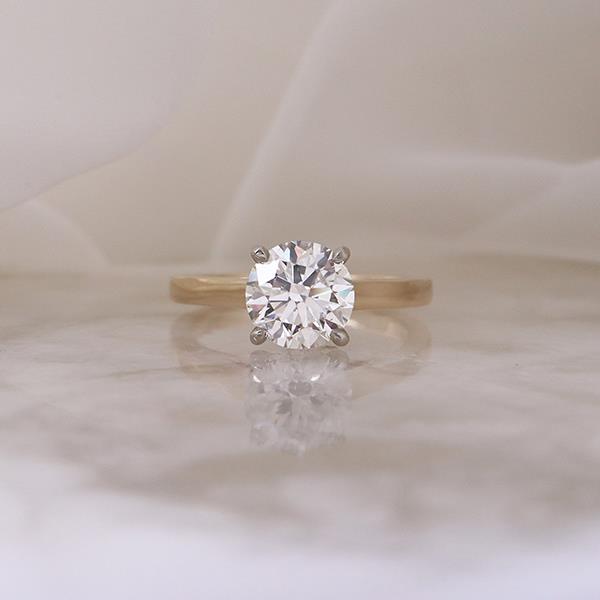 Canadian Diamond Custom Engagement Ring (31830)