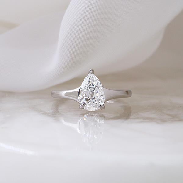 Diamond Pear Cut Solitaire Engagement Ring LG 1.06ct (37855)